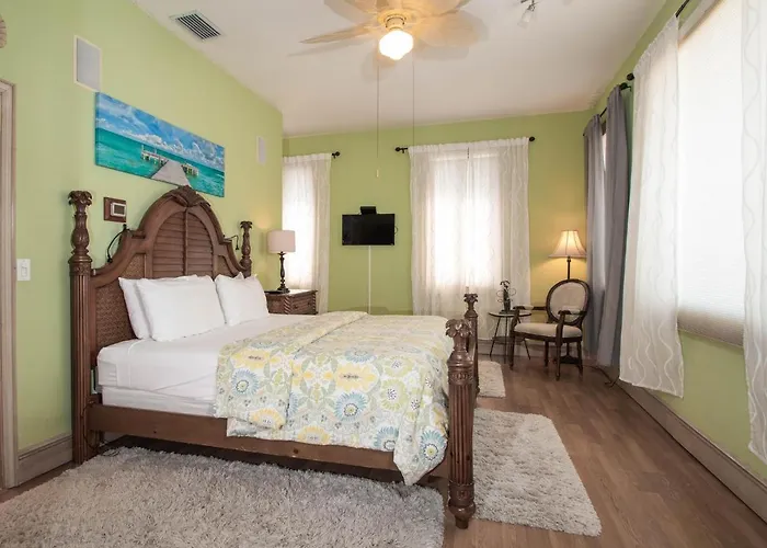 Ferienhaus Bay Breeze House Waterfront With Pool *