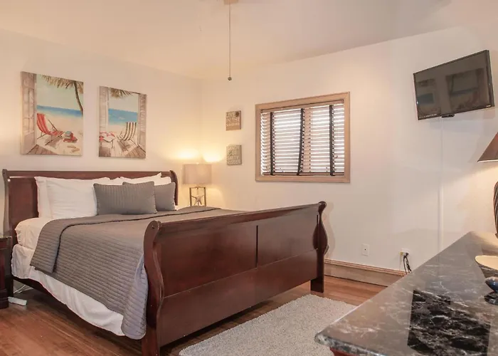 Ferienhaus Bay Breeze House Waterfront With Pool *
